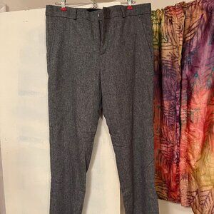 Banana Republic Nova Fides Italian Wool Cropped Pant Size 12